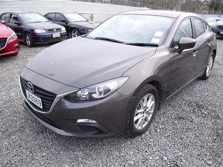 2015 Mazda 3 GLX 5D Hatch Photo