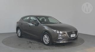 2015 Mazda 3 GLX 5D Hatch Photo