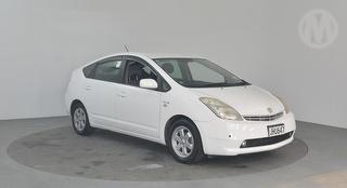 2006 Toyota Prius Hybrid 5D Hatch Photo