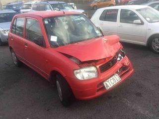 2002 Daihatsu Mira Hatch Photo