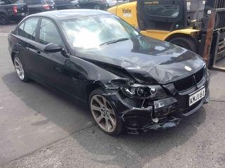 2006 BMW 320i Sedan Photo